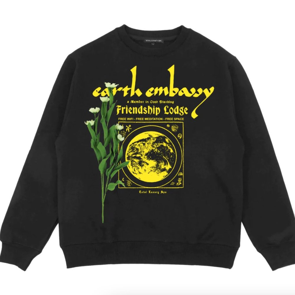 TOTAL LUXURY SPA Earth Embassy Crew Sweatshirt M
